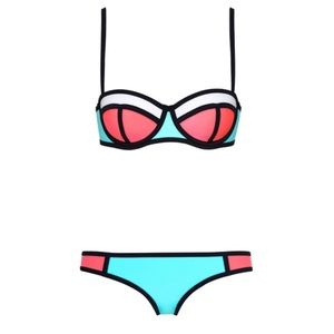 Triangl Swimwear Poppy BathingSuit BOTTOM Size XXS